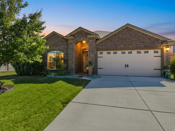 1321 W Nolte Farms, Seguin, TX 78155