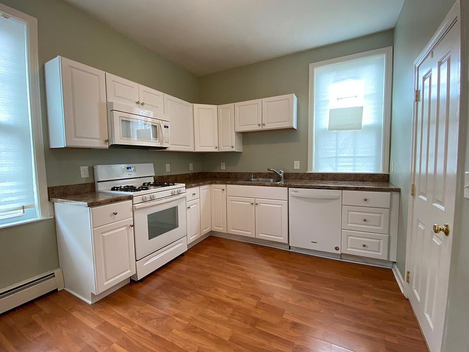 1st image of 25 Bartlett St #1L