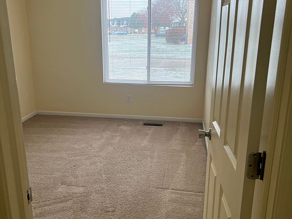4th image of 14231 Ivanhoe Dr APT 1