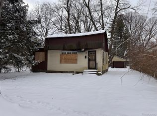 19725 Cooley St, Detroit, MI 48219
