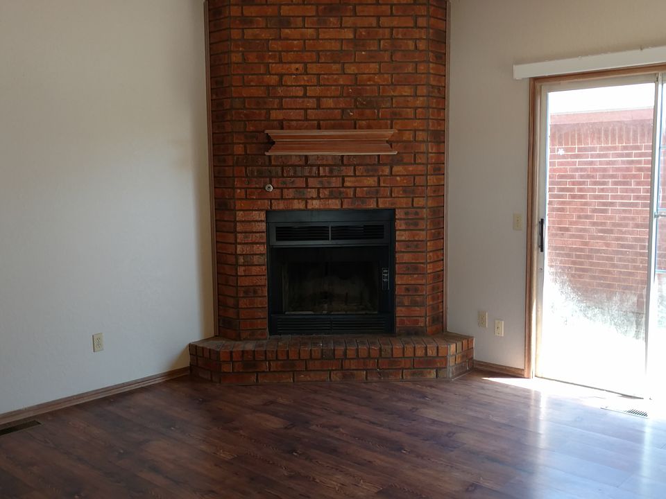 2nd image of 1319 SW 96th St