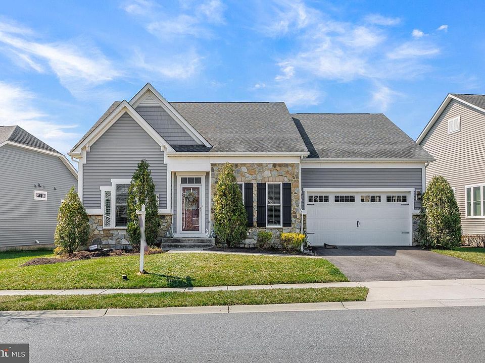 1st image of 2926 Levee Dr