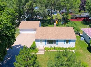 1703 Hillview Rd, Shoreview, MN 55126