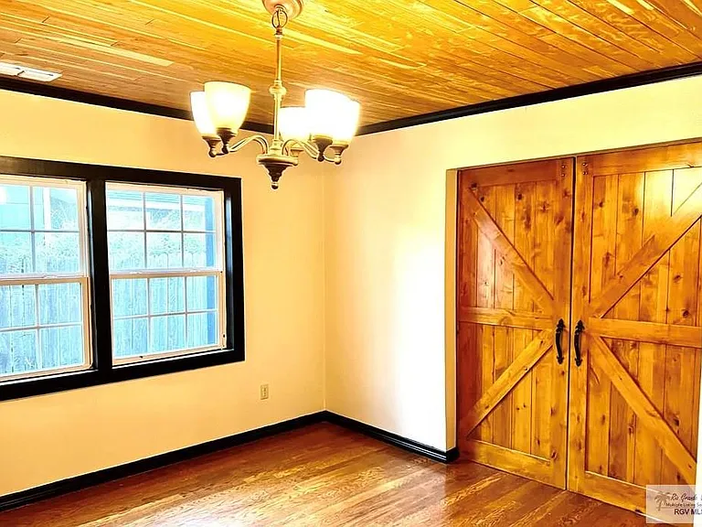 1010 W Madison Ave #A — Photo 6