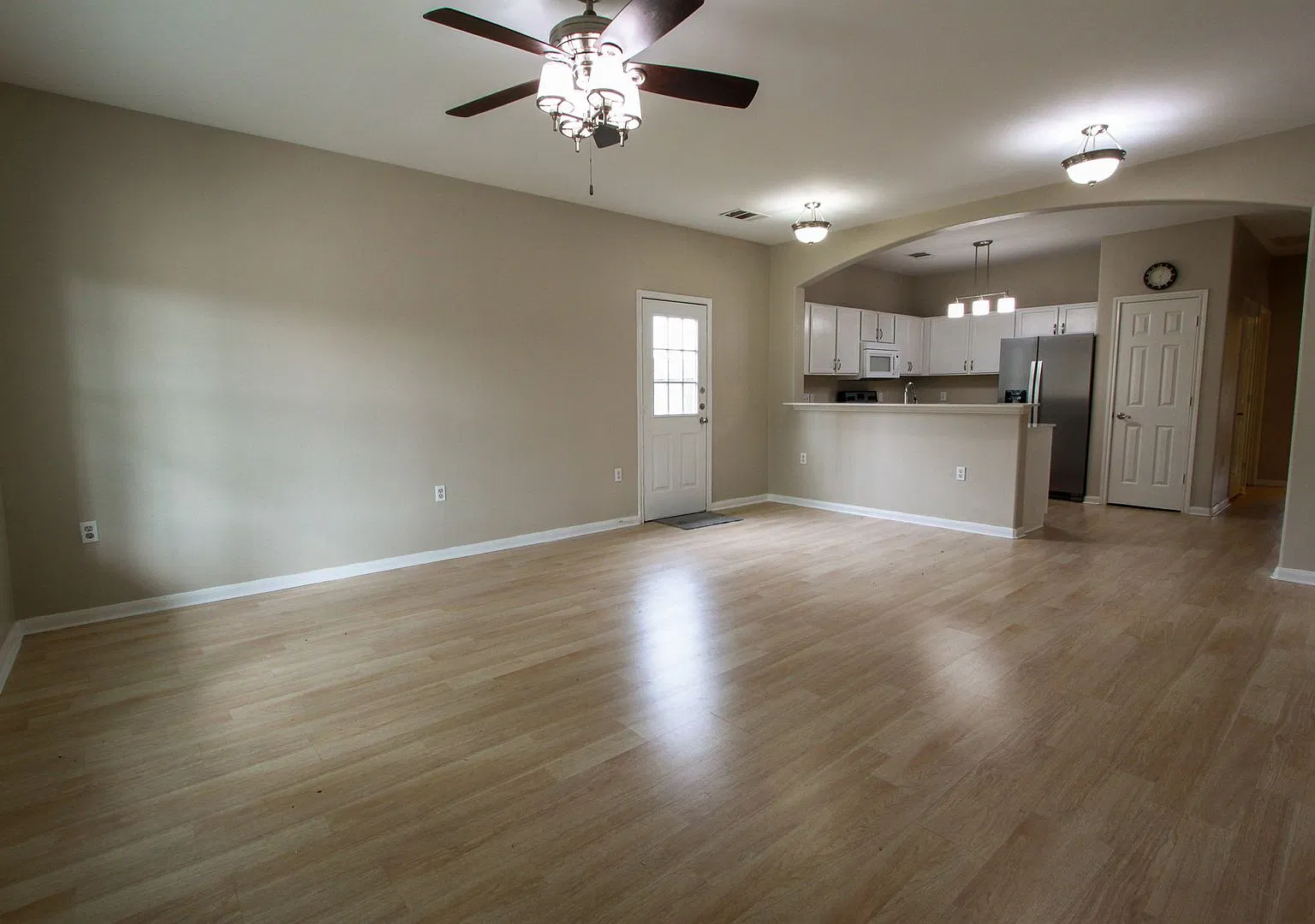 Updated South Austin 3BR/2BA Home with Wood Flooring & Private Backyard — Photo 4