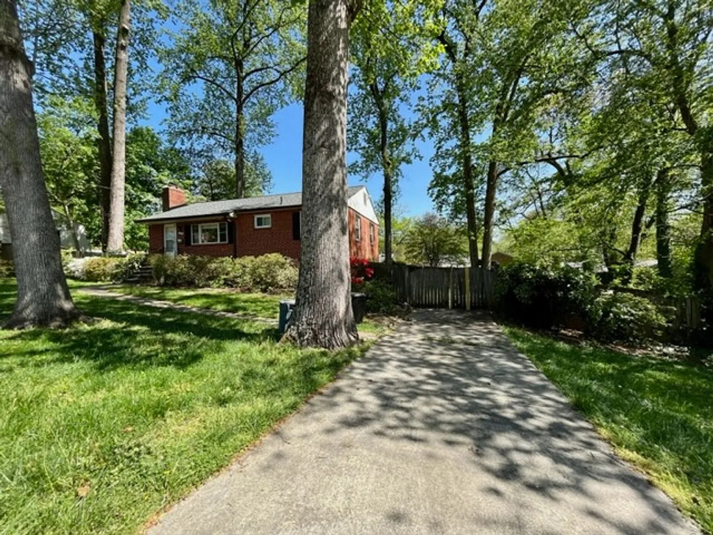 3700 Woodridge Ave — Photo 2