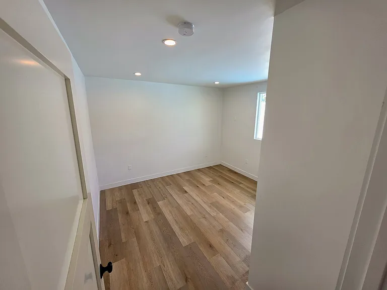 14929 Titus St #A — Photo 21