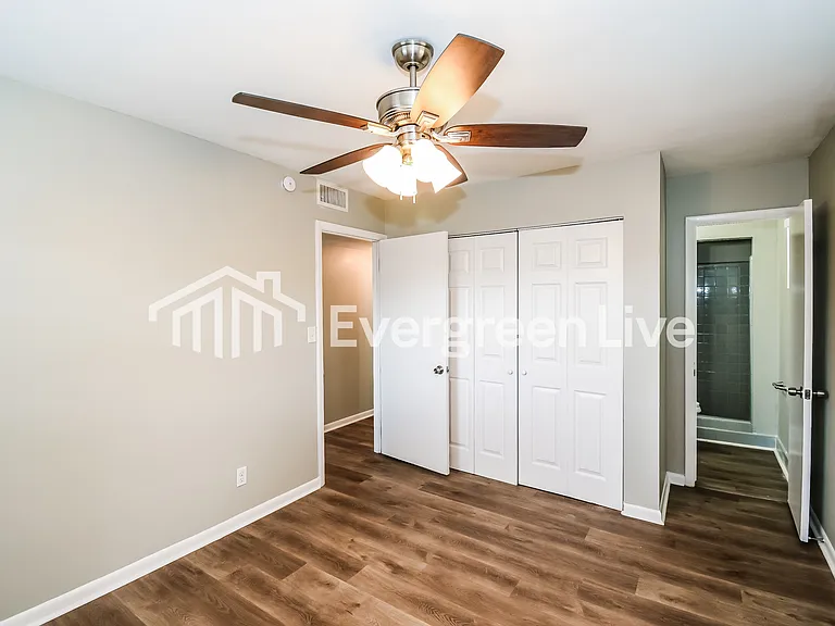 2125 Bunting Dr — Photo 14