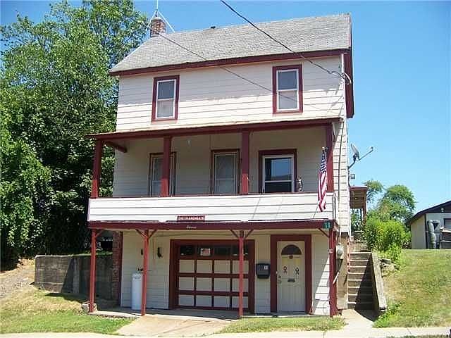 1st image of 11 Railroad Ave