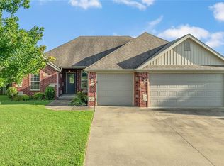410 Torino Pl, Centerton, AR 72719