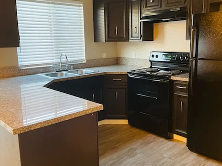 5324 Fairfax Rd — Photo 4