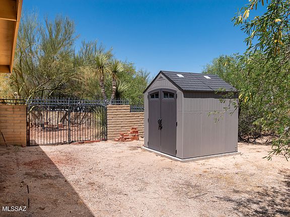 5th image of 7381 N Casablanca Dr