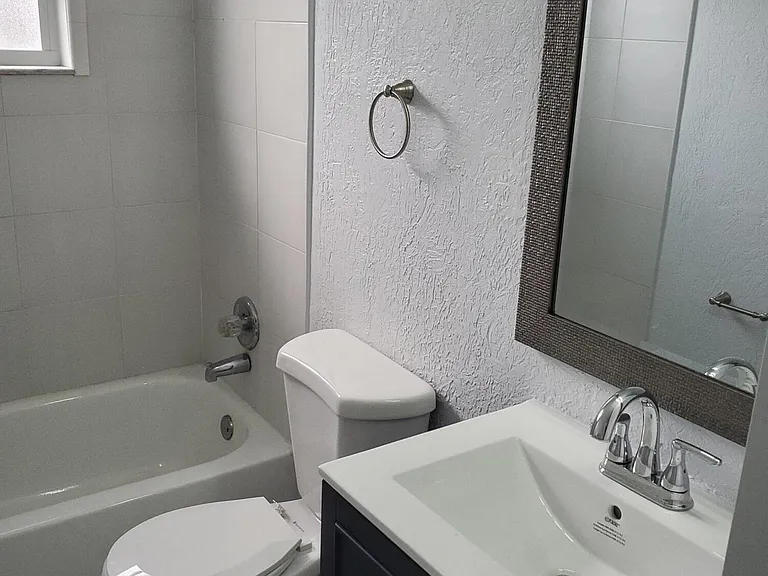 516 NW 53rd St — Photo 11