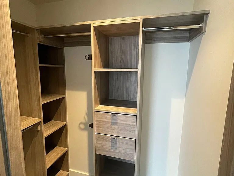 85 McMahon Dr #2015 — Photo 12
