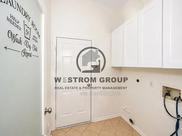1257 Christopher Ln — Photo 28