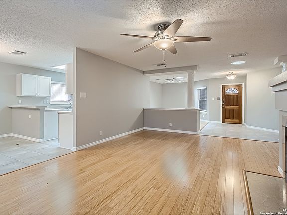 5th image of 2810 Redriver Hill