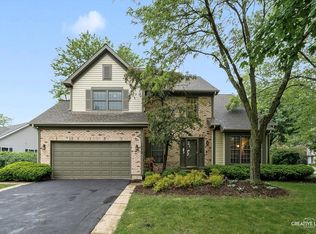1070 Hobble Bush Ln, Elgin, IL 60120