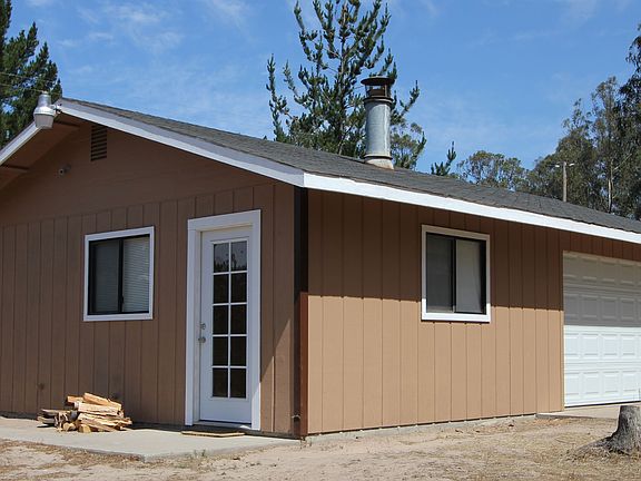 Separate 34 x 22 workshop