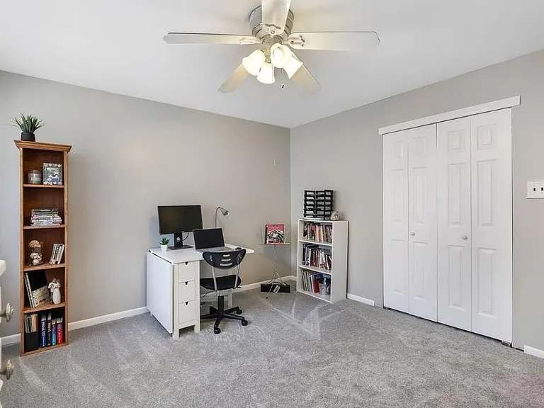 233 Shady Ln — Photo 32