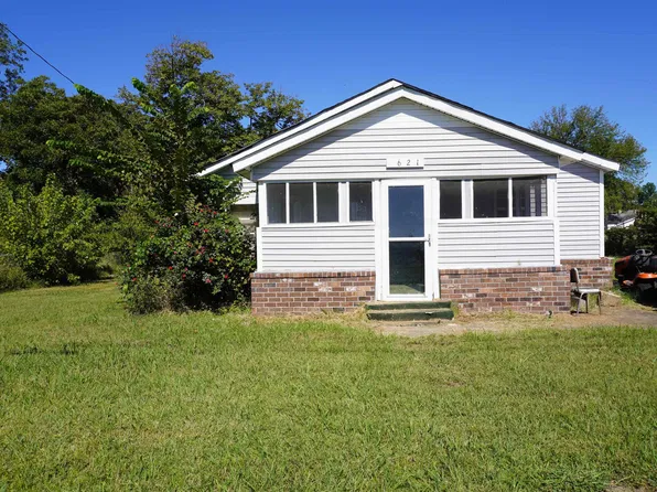 621 Etheridge St, Humboldt, TN 38343
