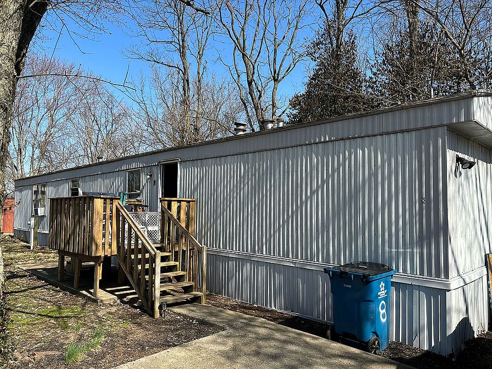 2nd image of 8 Chetalou Dr
