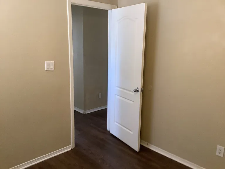 7623 Banyon Ave NW — Photo 19