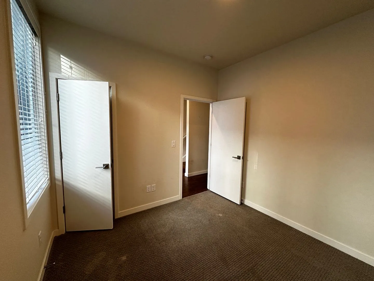 WestMoreLand! Pets OK, 3bd/4bath, A/C, Bright! Large. — Photo 4