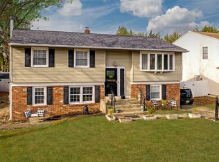 4 Timber Dr, Barrington, NJ 08007