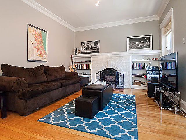 1st image of 5956 N Glenwood Ave #2