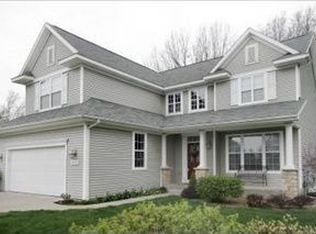 3382 Hampstead Ct, Portage, MI 49024