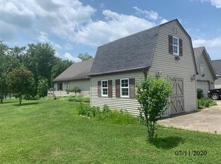 1765 River Rd, Aberdeen, OH 45101