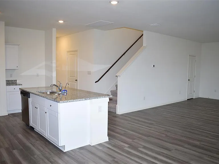 431 Robins Nest Ln — Photo 11