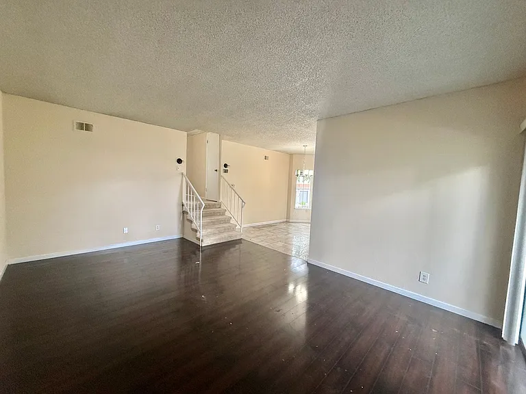 3129 Kenland Dr — Photo 4