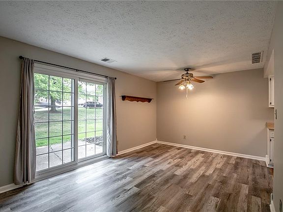 5th image of 13972 Oakbrook Dr #3972