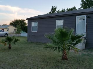 705 W 7th St, Monahans, TX 79756