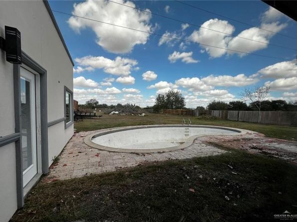 940 W Mile 3 Rd, Mission, TX 78573