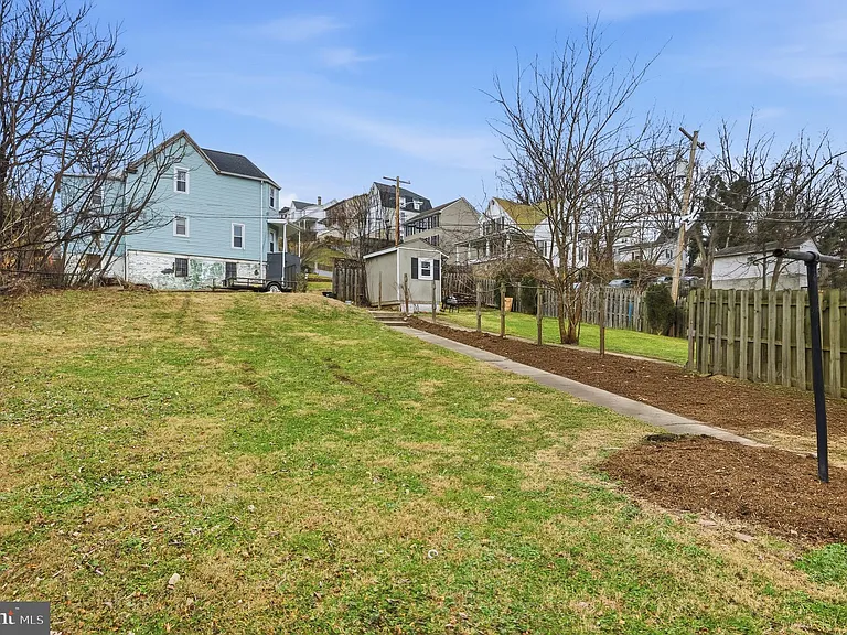 319 E A St #1 — Photo 21