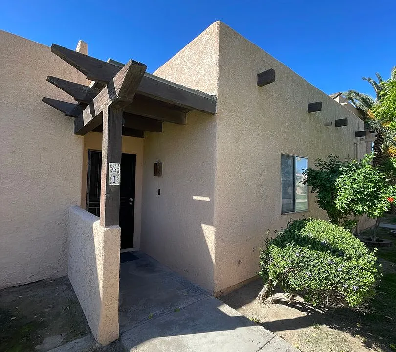 2490 W Yowell Ct #61