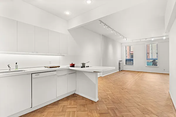 Rented by Compass | media 13