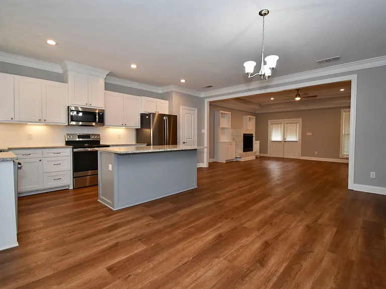112 Haley Ln — Photo 9