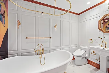 Rented by APT212 INC