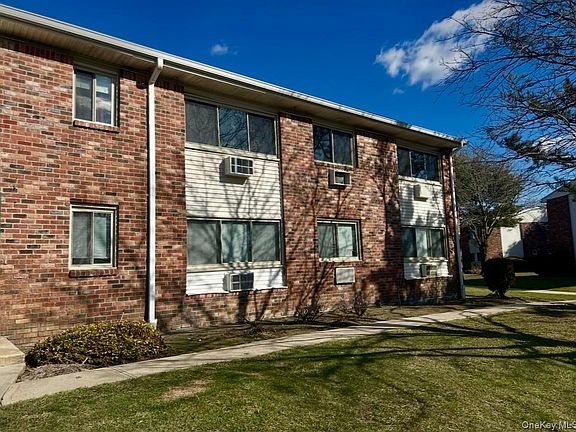 2nd image of 2399 Union Boulevard #8B