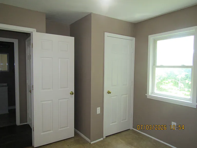 149 Thorn St — Photo 8