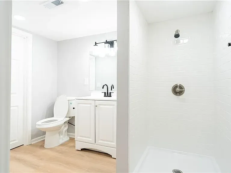 400 N Morse Ave — Photo 3