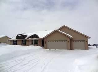 1653 Scenic Ln, Luxemburg, WI 54217