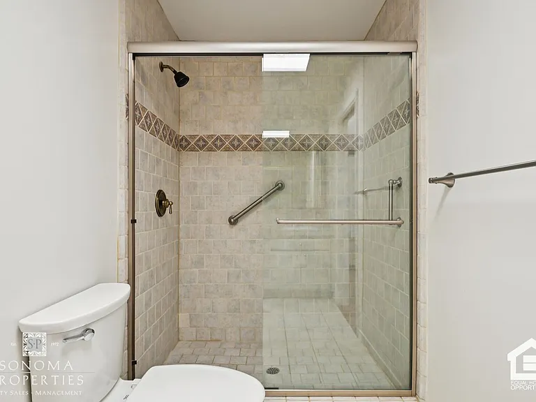 424 La Quinta Ln — Photo 30