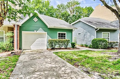 322 NW 50th Blvd Photo 1
