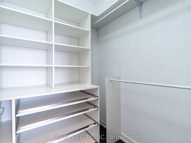 150 E Liberty St #Penthouse 3 — Photo 20