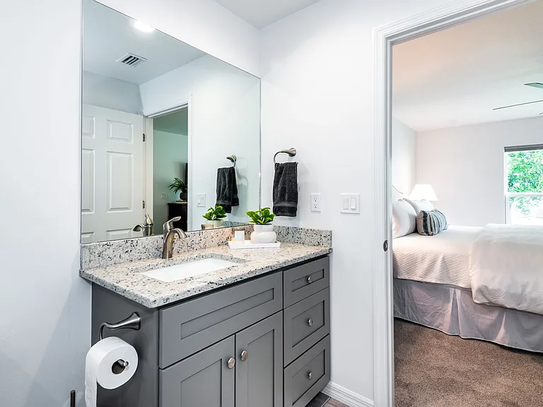 215 Lewis Cir #111 — Photo 23