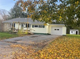 3 Theresa Ct, Utica, NY 13502
